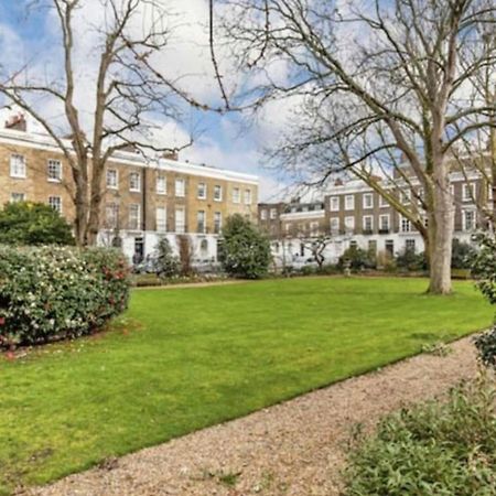 2 Bedroom Apartment just off Kings Road Londen Buitenkant foto